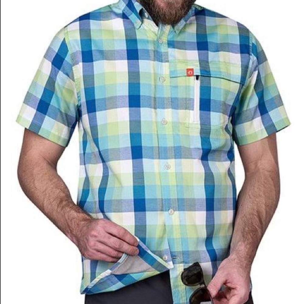 The American Outdoorsman Medium Plaid Button Shirt New D20e